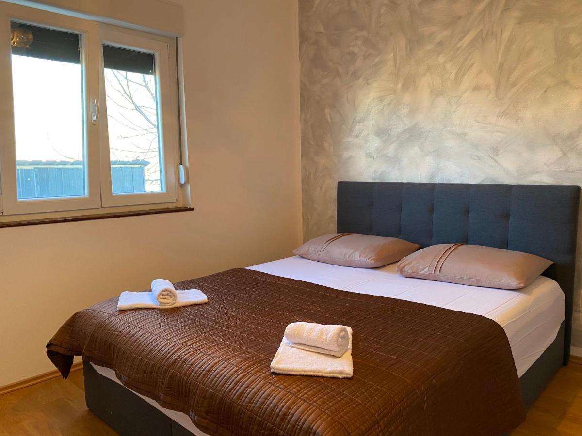 Villa Marie With Pool, Two Bedrooms For 4+2Kids Cavoglave 외부 사진