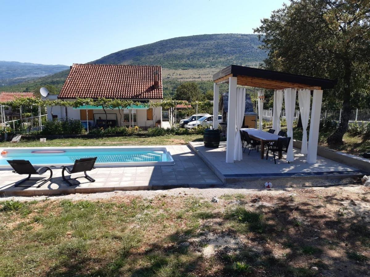 Villa Marie With Pool, Two Bedrooms For 4+2Kids Cavoglave 외부 사진