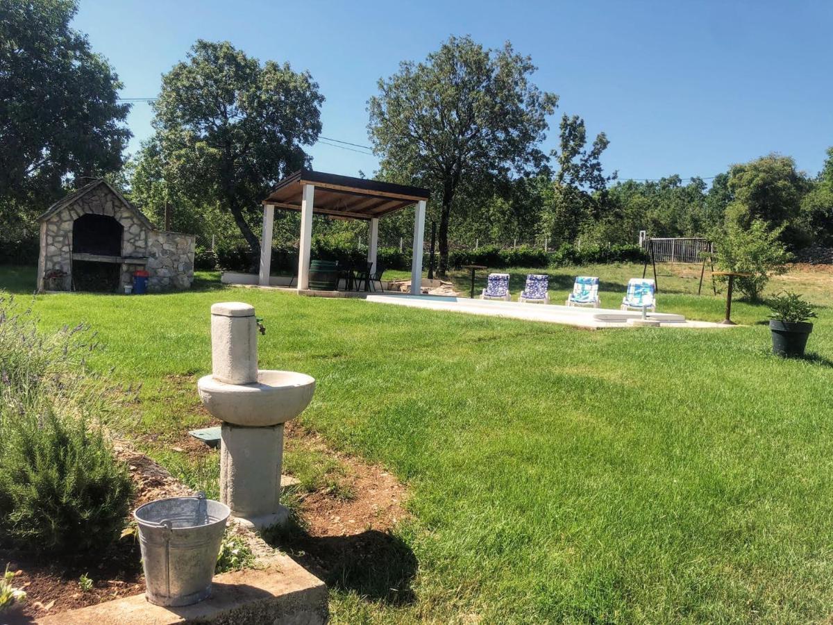 Villa Marie With Pool, Two Bedrooms For 4+2Kids Cavoglave 외부 사진
