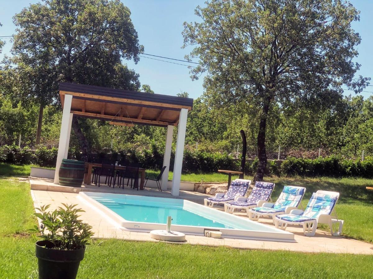 Villa Marie With Pool, Two Bedrooms For 4+2Kids Cavoglave 외부 사진